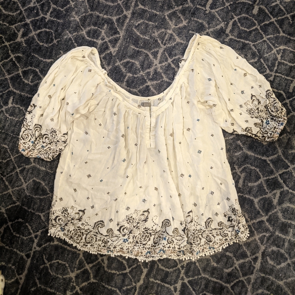 Off- Shoulder Blouse